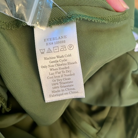 Everlane Japanese GoWeave Button Down Front Swing Skirt - Picture 10 of 11